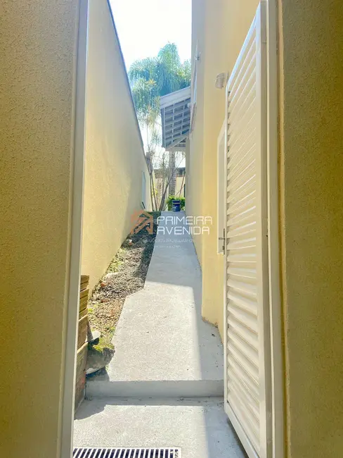 Foto 2 de Casa com 4 quartos à venda, 290m2 em Sao Jose Dos Campos - SP