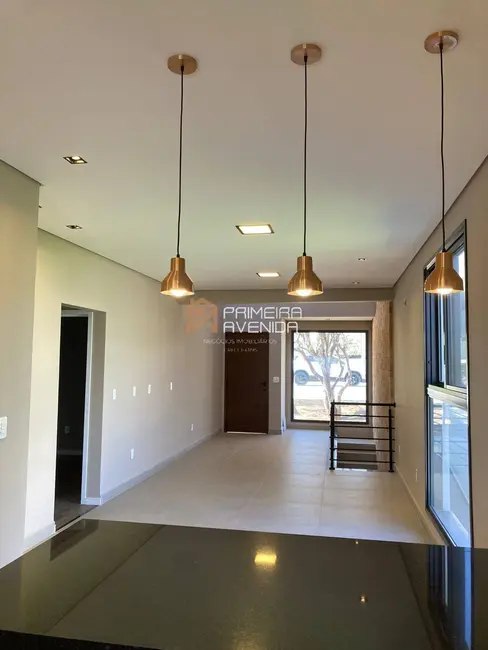 Foto 3 de Casa com 3 quartos à venda, 220m2 em Caçapava Velha, Cacapava - SP