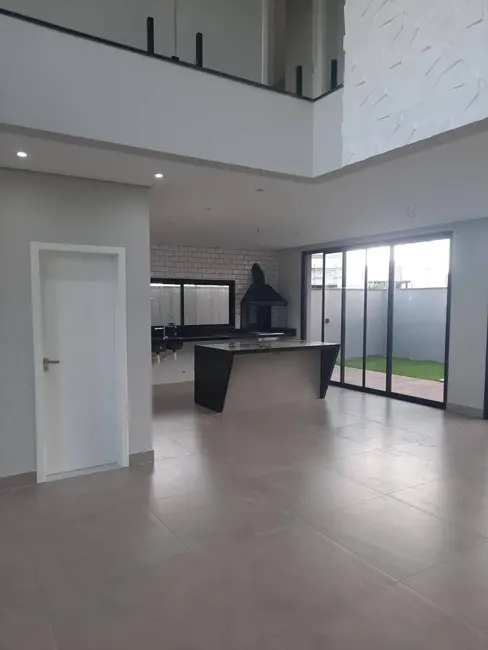 Foto 2 de Casa com 3 quartos à venda, 224m2 em Sao Jose Dos Campos - SP