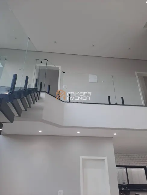 Casa com 3 quartos à venda, 224m2 em Sao Jose Dos Campos - SP - imagem 3 Foto 3 de Casa com 3 quartos à venda, 224m2 em Sao Jose Dos Campos - SP