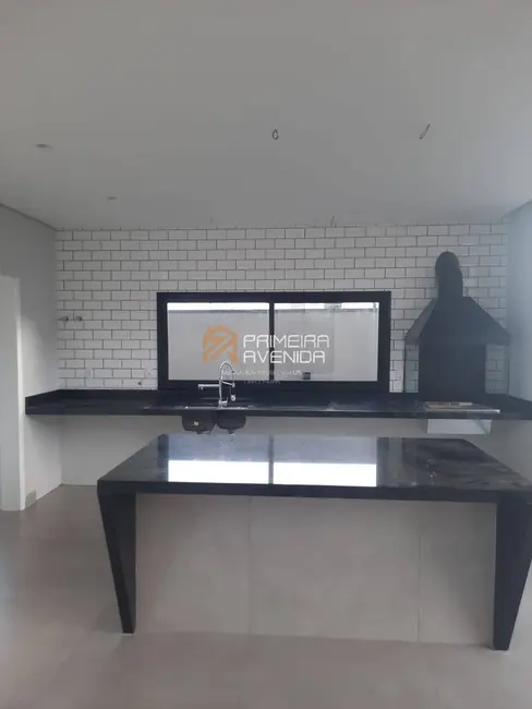 Casa com 3 quartos à venda, 224m2 em Sao Jose Dos Campos - SP - imagem 8 Foto 8 de Casa com 3 quartos à venda, 224m2 em Sao Jose Dos Campos - SP