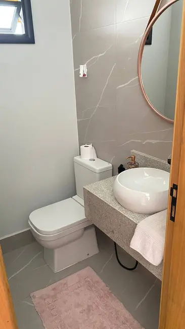 Foto 6 de Sobrado com 3 quartos à venda, 210m2 em Sao Jose Dos Campos - SP