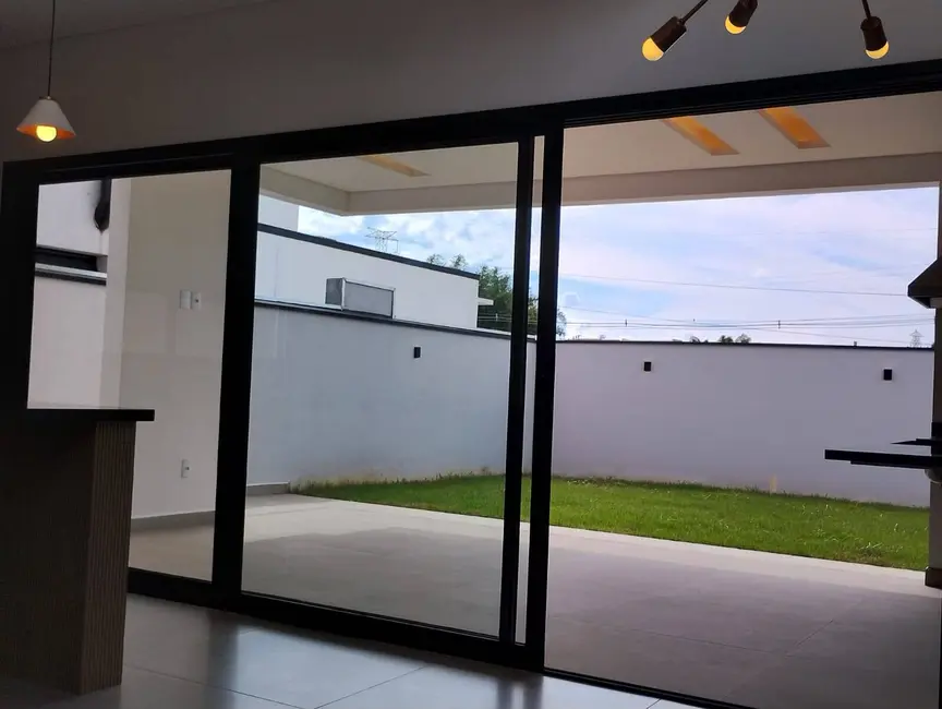 Foto 6 de Casa com 3 quartos à venda, 167m2 em Parque Residencial Maria Elmira, Cacapava - SP