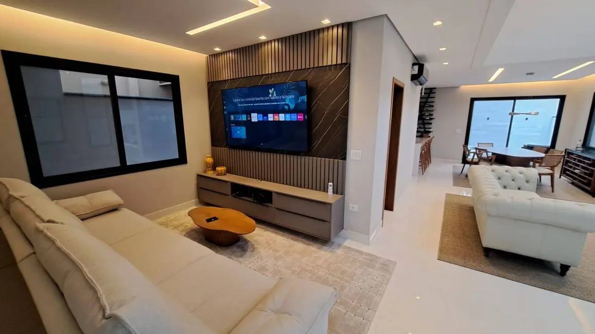 Foto 1 de Casa com 4 quartos à venda, 269m2 em Sao Jose Dos Campos - SP