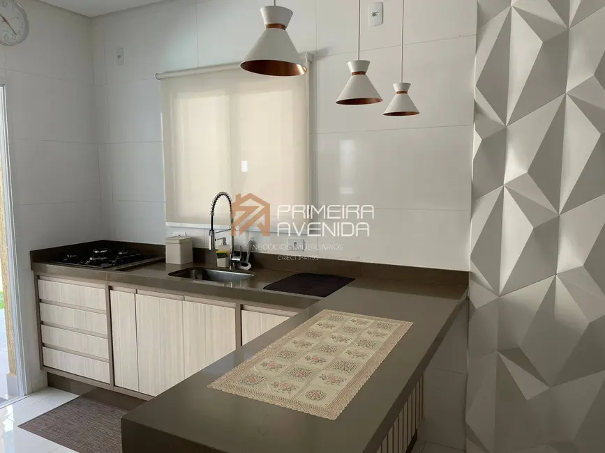 Foto 5 de Casa de Condomínio com 3 quartos à venda, 150m2 em Cacapava - SP