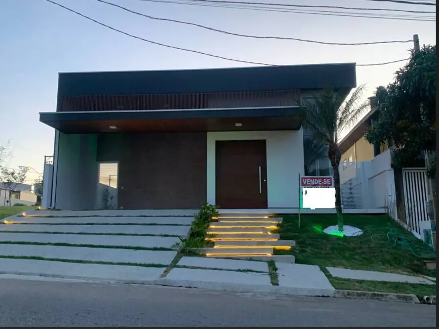 Foto 2 de Casa de Condomínio com 3 quartos à venda, 141m2 em Cacapava - SP