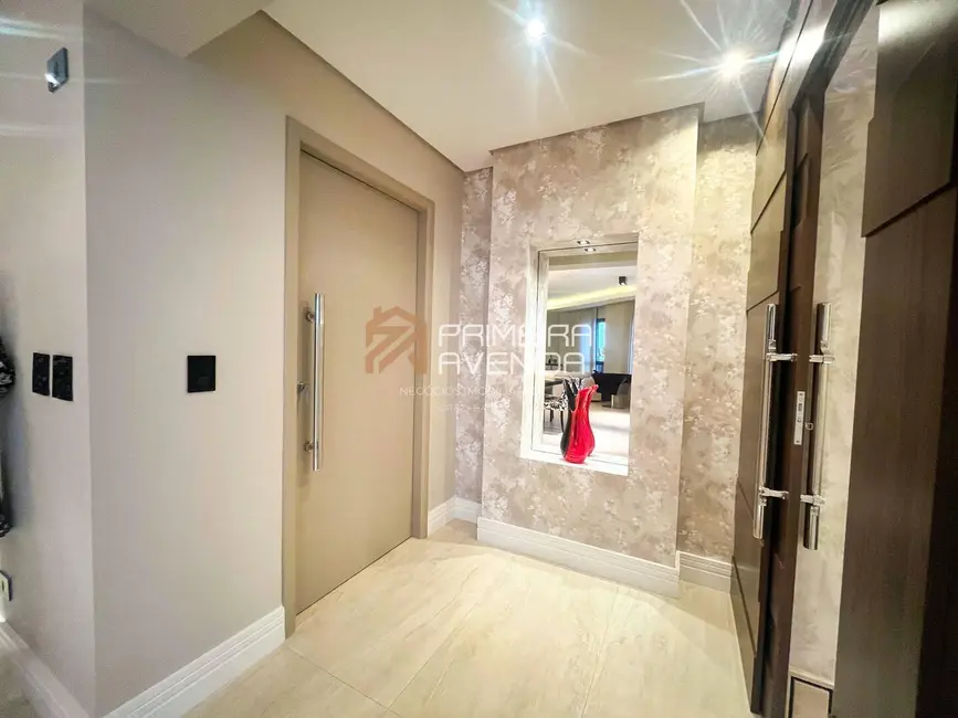 Foto 2 de Apartamento com 2 quartos à venda, 220m2 em Sao Jose Dos Campos - SP