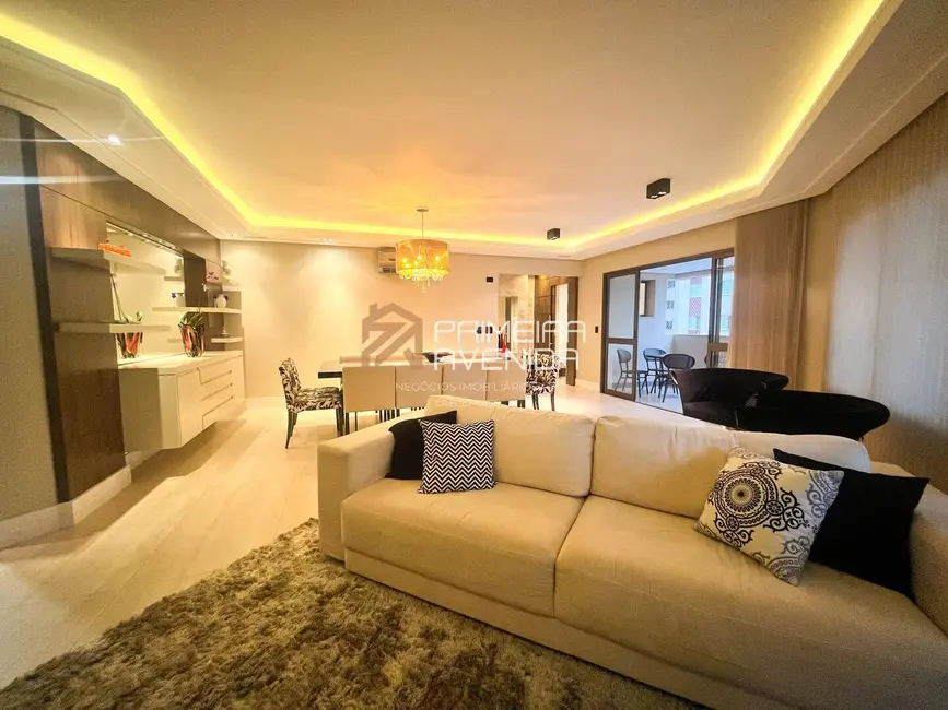 Foto 1 de Apartamento com 2 quartos à venda, 220m2 em Sao Jose Dos Campos - SP