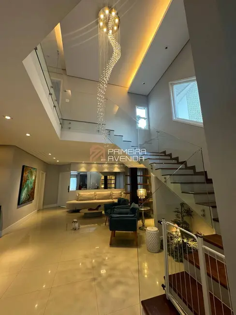 Foto 1 de Casa com 4 quartos à venda, 350m2 em Sao Jose Dos Campos - SP