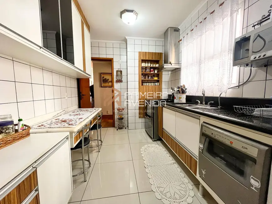 Apartamento com 4 quartos à venda, 122m2 em Sao Jose Dos Campos - SP - imagem 5 Foto 5 de Apartamento com 4 quartos à venda, 122m2 em Sao Jose Dos Campos - SP