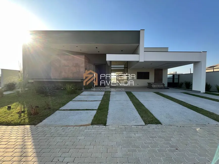 Foto 2 de Casa com 4 quartos à venda, 290m2 em Sao Jose Dos Campos - SP