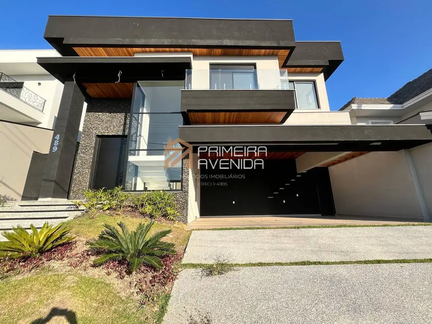 Casa com 4 quartos à venda, 350m2 em Sao Jose Dos Campos - SP - imagem 1 Foto 1 de Casa com 4 quartos à venda, 350m2 em Sao Jose Dos Campos - SP