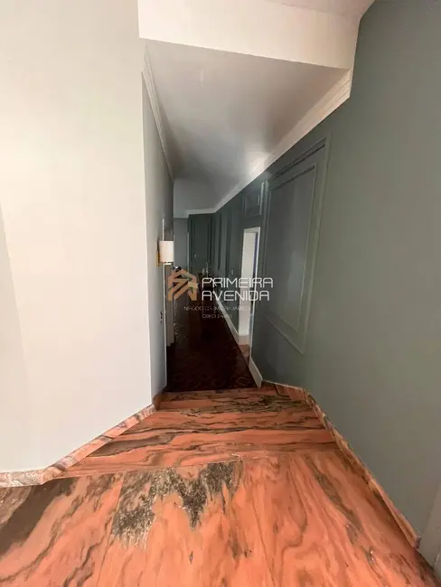 Foto 8 de Casa com 4 quartos à venda, 350m2 em Sao Jose Dos Campos - SP