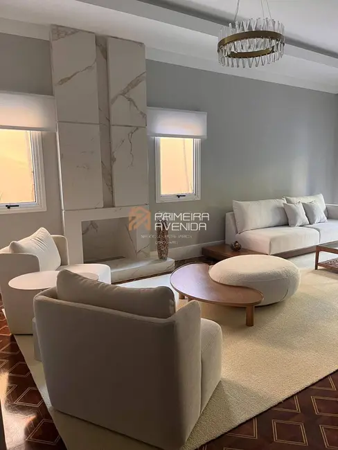 Foto 4 de Casa com 4 quartos à venda, 350m2 em Sao Jose Dos Campos - SP