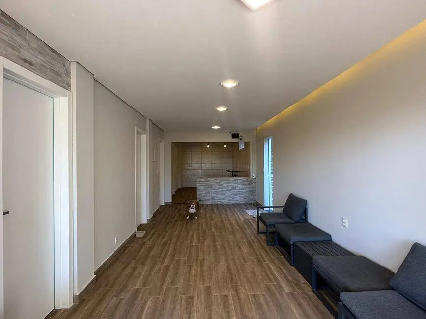 Sobrado com 5 quartos à venda, 300m2 em Sao Jose Dos Campos - SP - imagem 4 Foto 4 de Sobrado com 5 quartos à venda, 300m2 em Sao Jose Dos Campos - SP