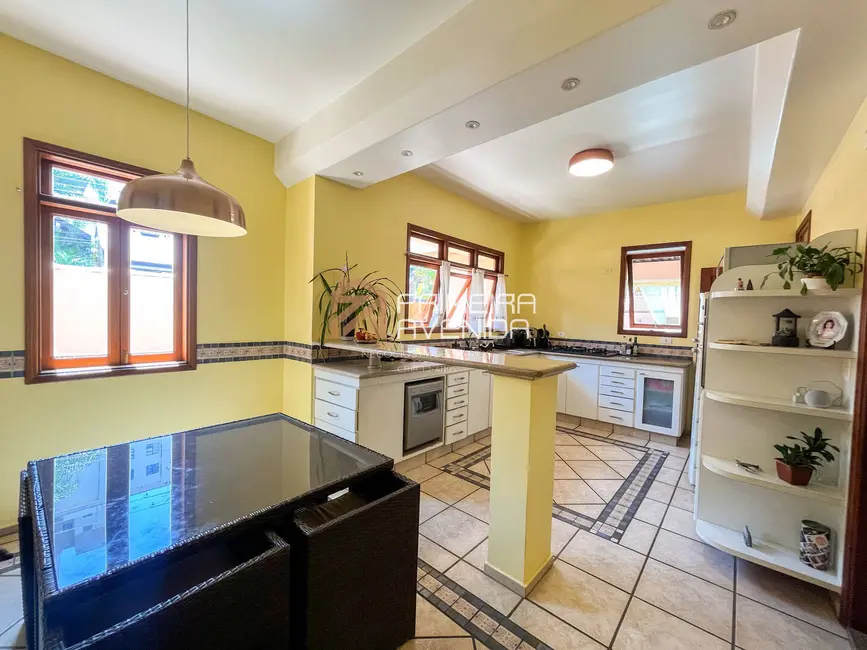 Foto 7 de Casa com 4 quartos à venda, 355m2 em Sao Jose Dos Campos - SP