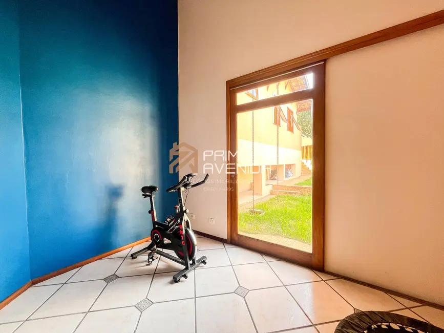 Foto 9 de Casa com 4 quartos à venda, 355m2 em Sao Jose Dos Campos - SP