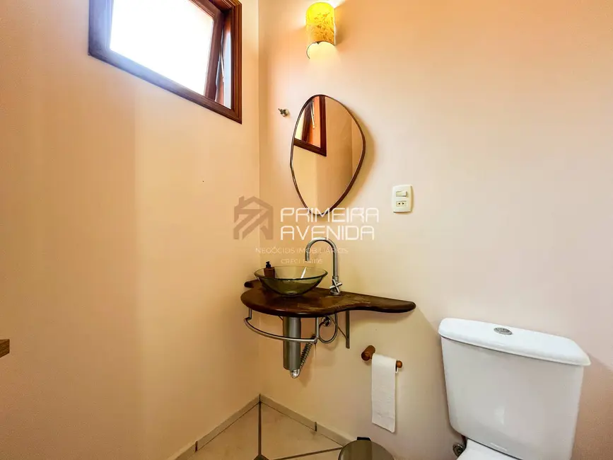 Foto 8 de Casa com 4 quartos à venda, 355m2 em Sao Jose Dos Campos - SP