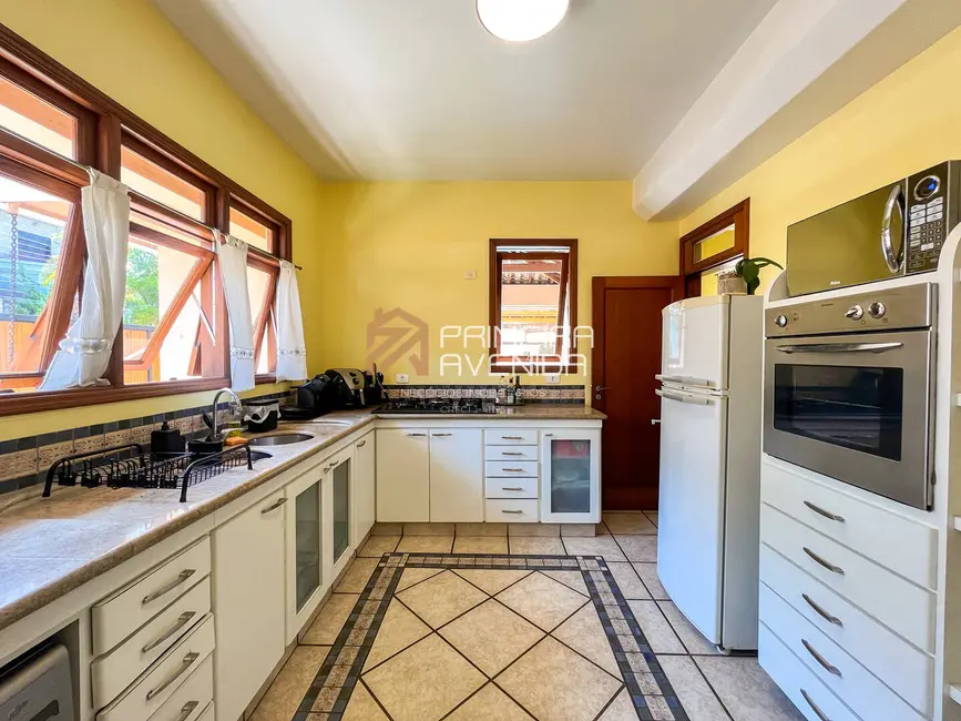 Foto 6 de Casa com 4 quartos à venda, 355m2 em Sao Jose Dos Campos - SP