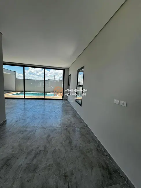 Foto 4 de Casa com 4 quartos à venda, 273m2 em Sao Jose Dos Campos - SP