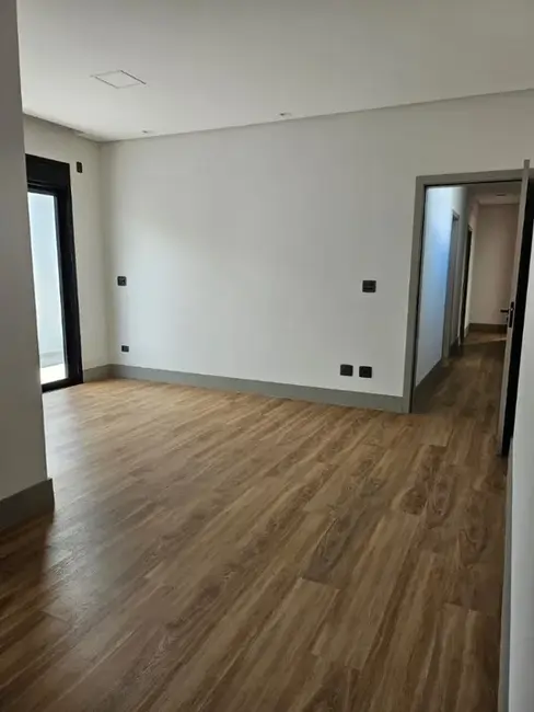 Foto 9 de Casa de Condomínio com 4 quartos à venda, 288m2 em Condomínio Residencial Ecopark Bourbon, Cacapava - SP