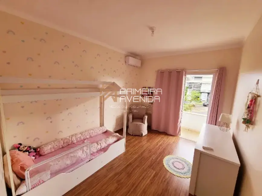 Foto 6 de Casa com 3 quartos à venda, 280m2 em Sao Jose Dos Campos - SP