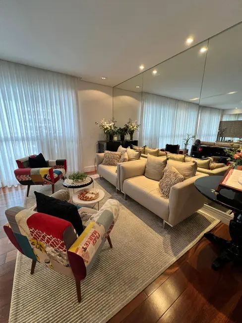 Apartamento com 3 quartos à venda, 142m2 em Sao Jose Dos Campos - SP - imagem 3 Foto 3 de Apartamento com 3 quartos à venda, 142m2 em Sao Jose Dos Campos - SP