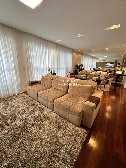 Apartamento com 3 quartos à venda, 142m2 em Sao Jose Dos Campos - SP - imagem 2 Foto 2 de Apartamento com 3 quartos à venda, 142m2 em Sao Jose Dos Campos - SP