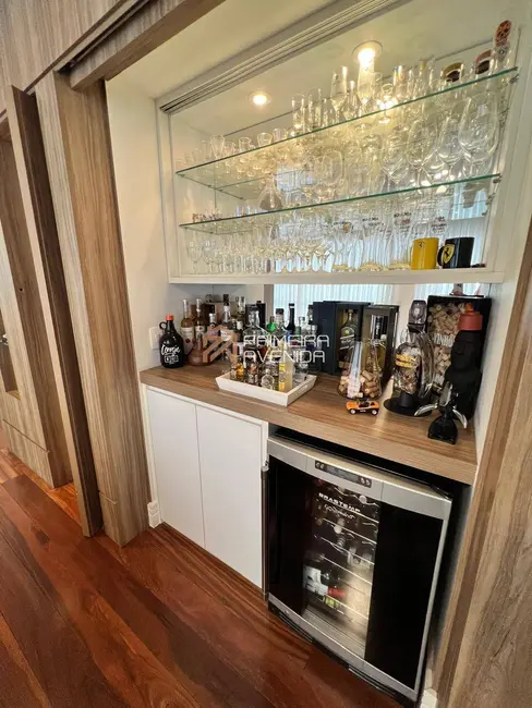 Apartamento com 3 quartos à venda, 142m2 em Sao Jose Dos Campos - SP - imagem 6 Foto 6 de Apartamento com 3 quartos à venda, 142m2 em Sao Jose Dos Campos - SP