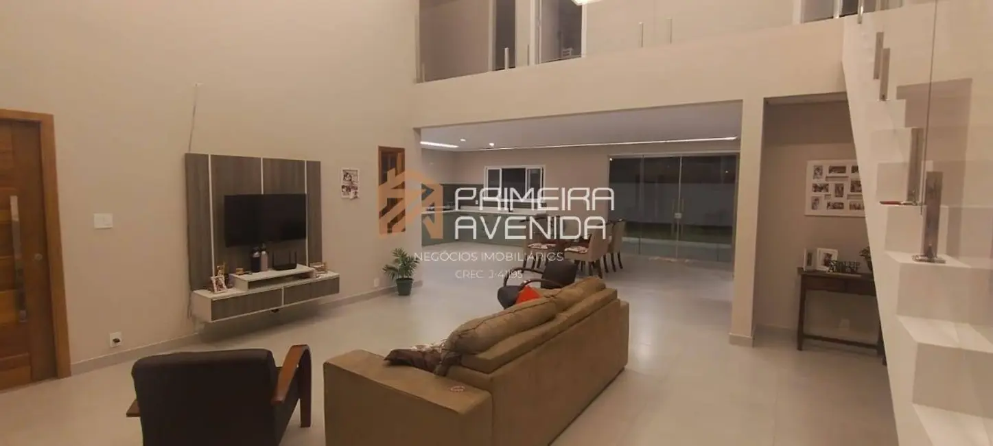 Foto 3 de Casa com 4 quartos à venda, 326m2 em Condomínio Residencial Ecopark Bourbon, Cacapava - SP