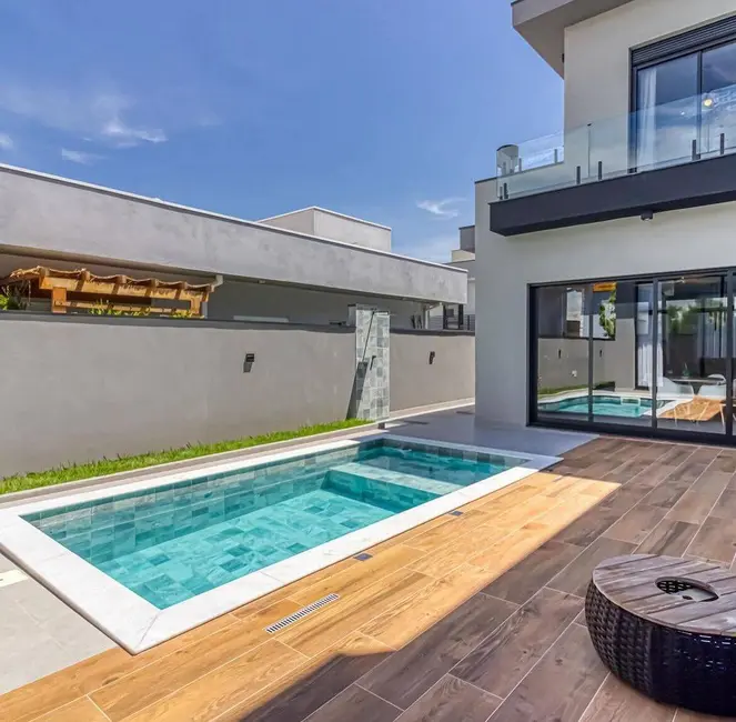 Foto 3 de Casa com 3 quartos à venda, 323m2 em Sao Jose Dos Campos - SP