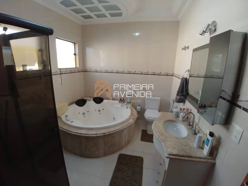 Foto 9 de Casa com 4 quartos à venda, 340m2 em Jardim Altos de Santana II, Jacarei - SP