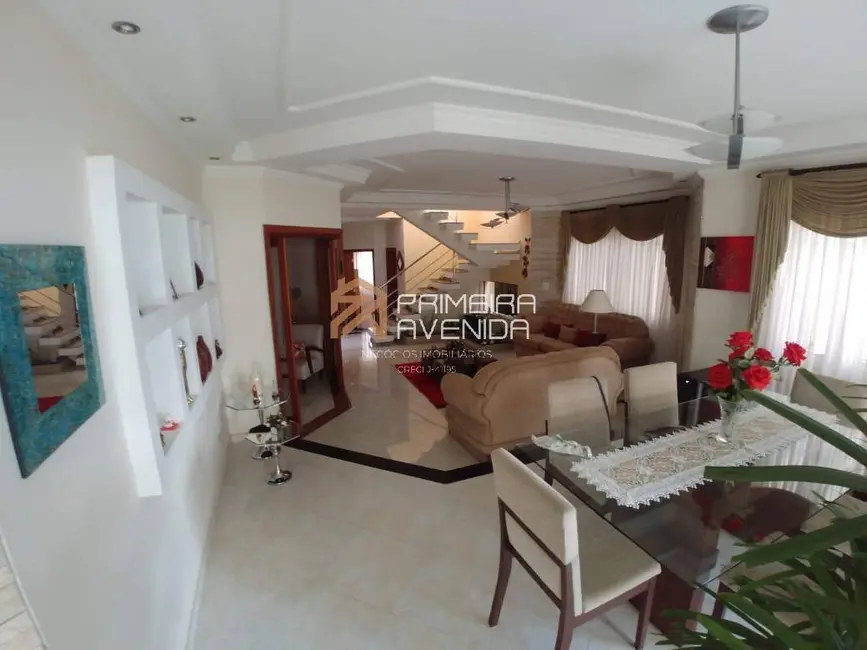 Foto 1 de Casa com 4 quartos à venda, 340m2 em Jardim Altos de Santana II, Jacarei - SP