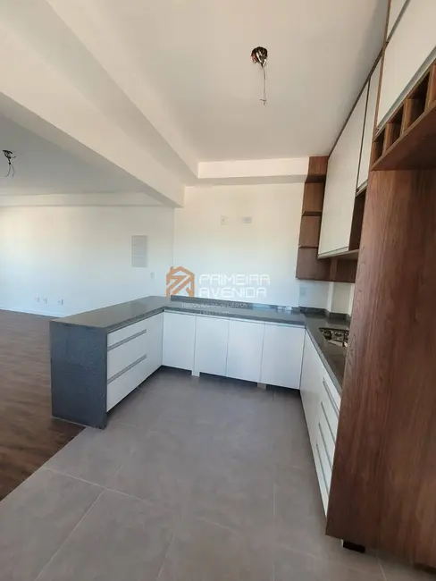 Apartamento com 3 quartos para alugar, 102m2 em Vila Aprazível, Jacarei - SP - imagem 1 Foto 1 de Apartamento com 3 quartos para alugar, 102m2 em Vila Aprazível, Jacarei - SP