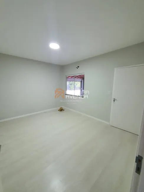 Casa com 3 quartos à venda, 225m2 em Sao Jose Dos Campos - SP - imagem 6 Foto 6 de Casa com 3 quartos à venda, 225m2 em Sao Jose Dos Campos - SP