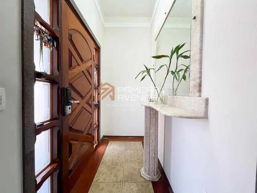 Casa com 4 quartos para alugar, 322m2 em Sao Jose Dos Campos - SP - imagem 3 Foto 3 de Casa com 4 quartos para alugar, 322m2 em Sao Jose Dos Campos - SP