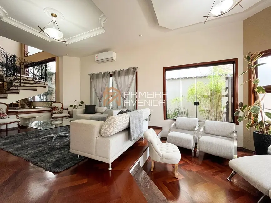 Casa com 4 quartos para alugar, 322m2 em Sao Jose Dos Campos - SP - imagem 1 Foto 1 de Casa com 4 quartos para alugar, 322m2 em Sao Jose Dos Campos - SP