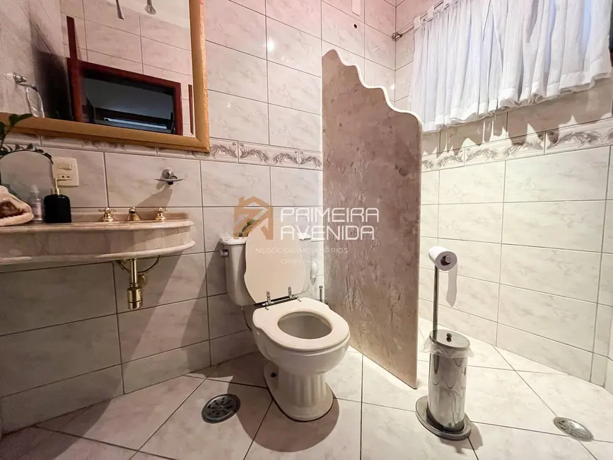 Casa com 4 quartos para alugar, 322m2 em Sao Jose Dos Campos - SP - imagem 6 Foto 6 de Casa com 4 quartos para alugar, 322m2 em Sao Jose Dos Campos - SP