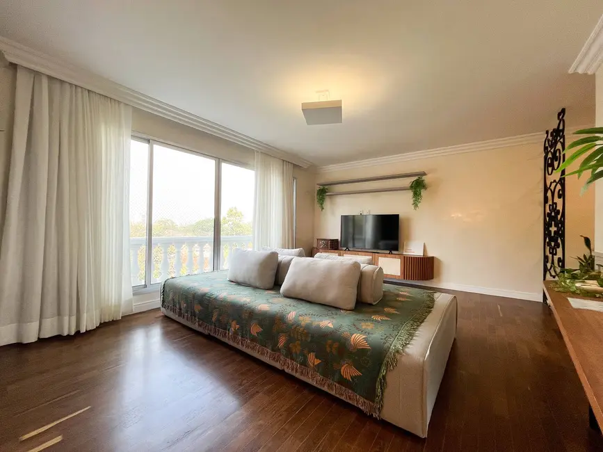 Foto 2 de Apartamento com 4 quartos à venda, 247m2 em Sao Jose Dos Campos - SP