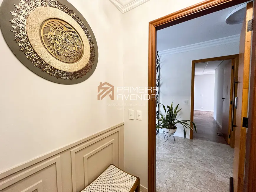 Foto 3 de Apartamento com 4 quartos à venda, 247m2 em Sao Jose Dos Campos - SP