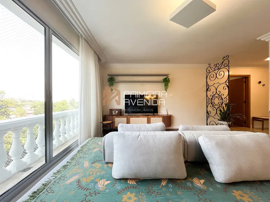 Foto 6 de Apartamento com 4 quartos à venda, 247m2 em Sao Jose Dos Campos - SP