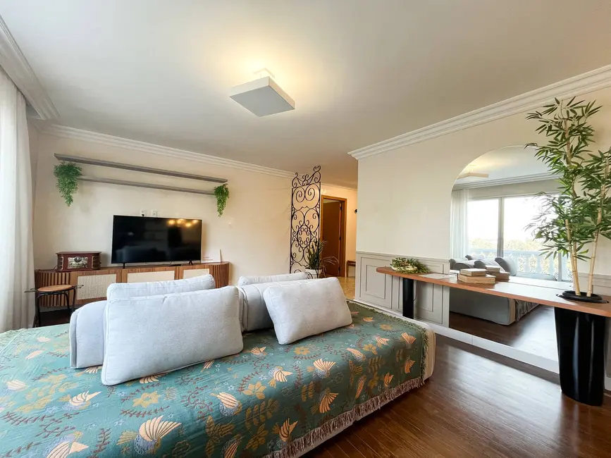 Foto 1 de Apartamento com 4 quartos à venda, 247m2 em Sao Jose Dos Campos - SP