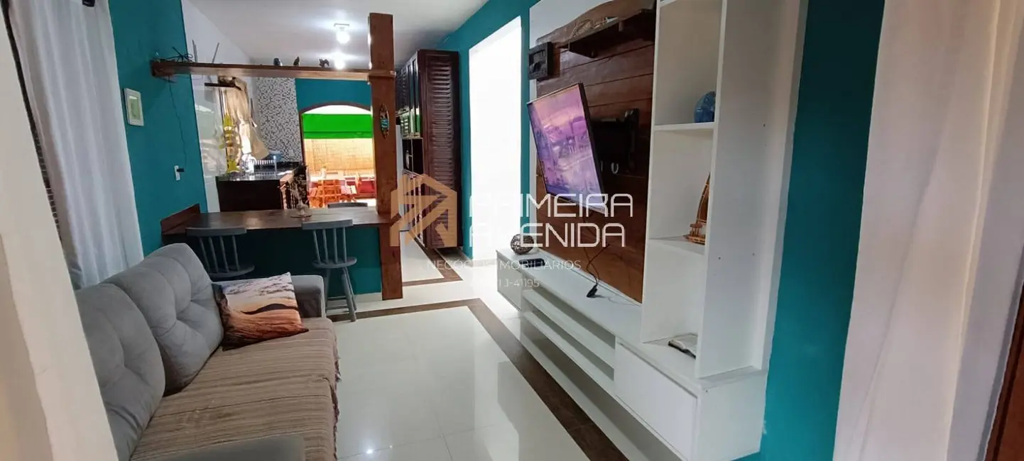 Foto 2 de Casa com 3 quartos à venda em Ubatuba - SP