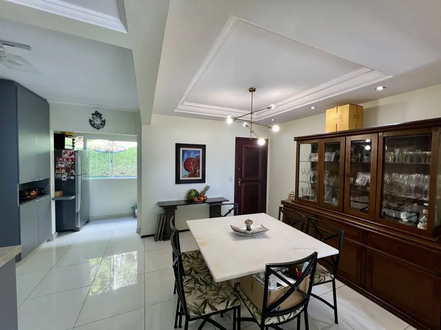 Foto 4 de Apartamento com 3 quartos à venda, 137m2 em Ubatuba - SP