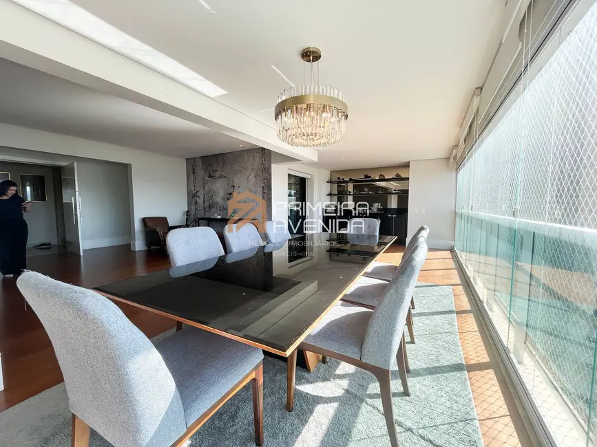 Foto 5 de Apartamento com 3 quartos à venda, 248m2 em Sao Jose Dos Campos - SP