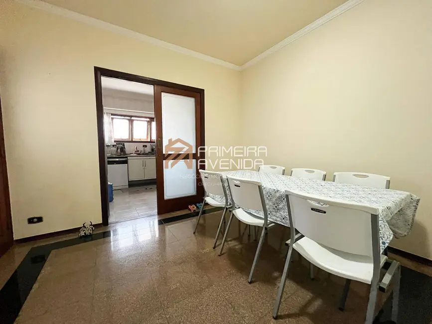 Foto 5 de Casa com 4 quartos à venda, 340m2 em Sao Jose Dos Campos - SP