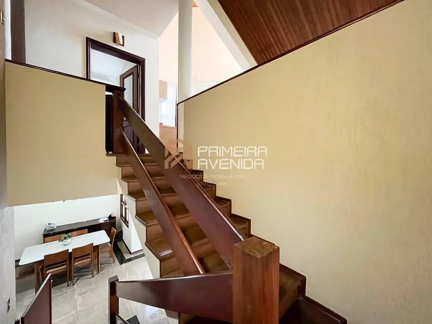 Foto 7 de Casa com 4 quartos à venda, 340m2 em Sao Jose Dos Campos - SP