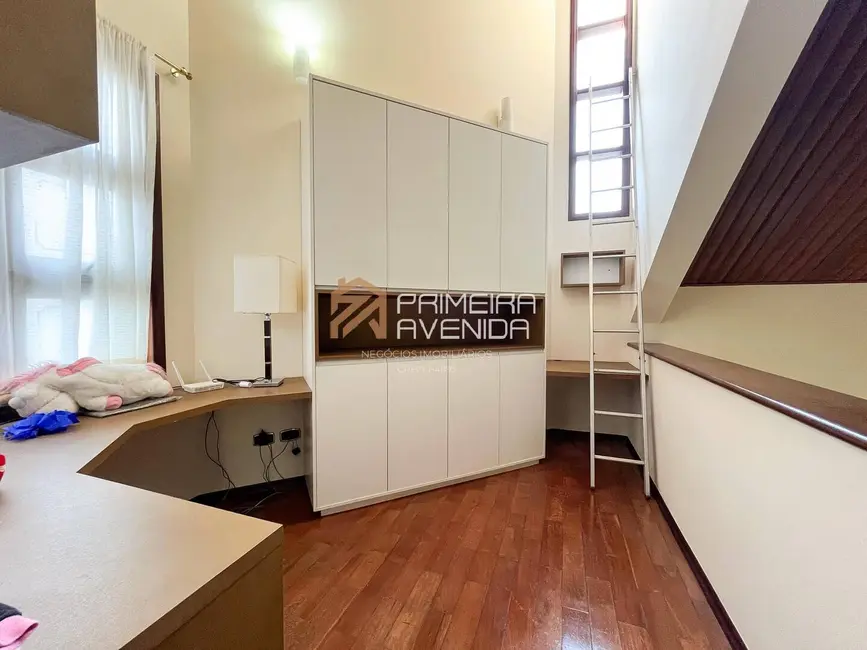 Foto 8 de Casa com 4 quartos à venda, 340m2 em Sao Jose Dos Campos - SP