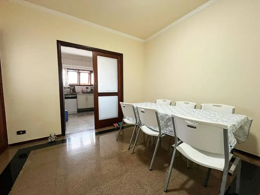 Foto 5 de Casa com 4 quartos à venda, 340m2 em Sao Jose Dos Campos - SP