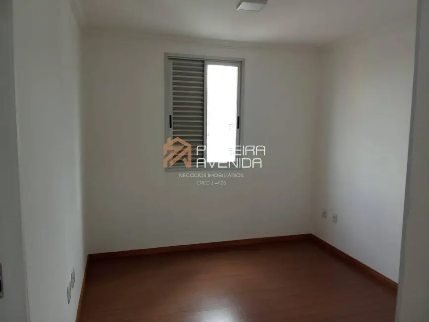 Apartamento com 4 quartos para alugar, 103m2 em Sao Jose Dos Campos - SP - imagem 8 Foto 8 de Apartamento com 4 quartos para alugar, 103m2 em Sao Jose Dos Campos - SP